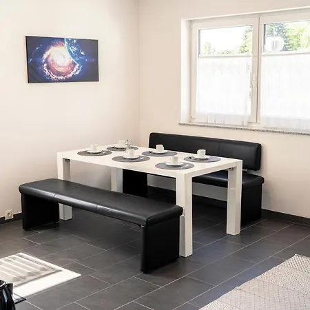 Modernes Juwel - 10 Min Zum